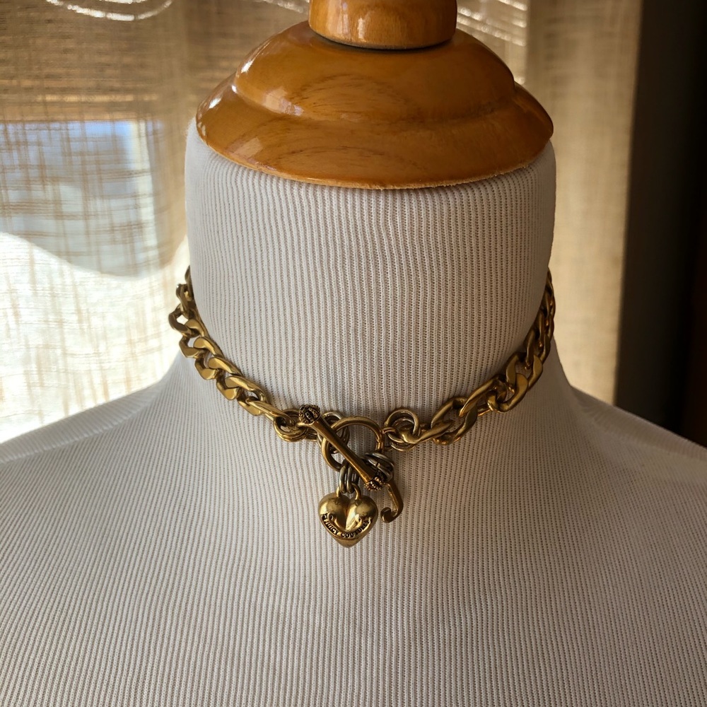 Gold Juicy Couture necklace